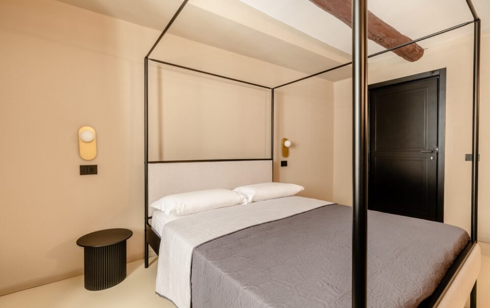 Dormire a Napoli nel Palazzo Carafa della Spina | The Neapolitan BB