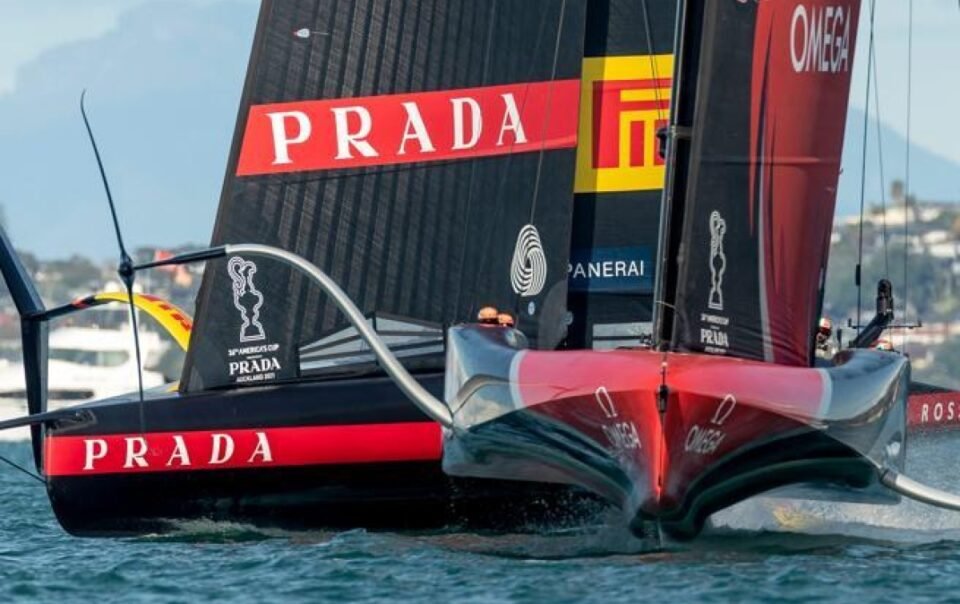 Vivi la Coppa America 2027 dal Cuore di Napoli: Il Tuo Alloggio nel Palazzo Carafa della Spina