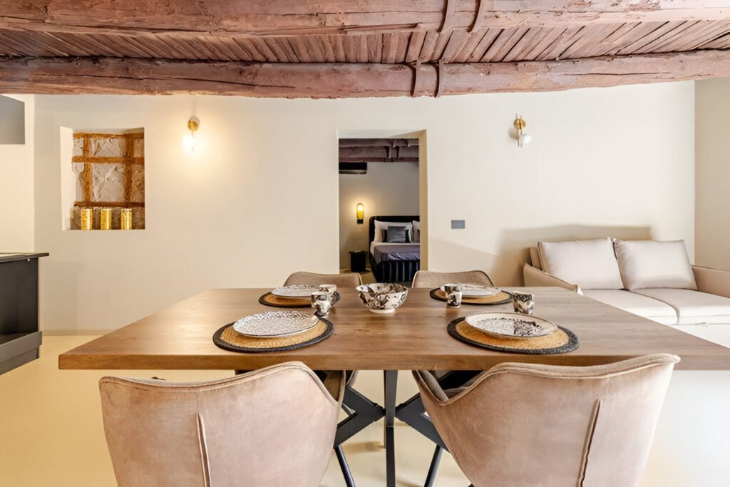 Live the Story: Your Immersive Stay on Spaccanapoli at The Neapolitan B&B