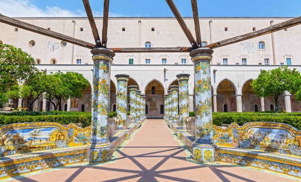 B&B vicino al Chiostro di Santa Chiara a Napoli | The Neapolitan BB