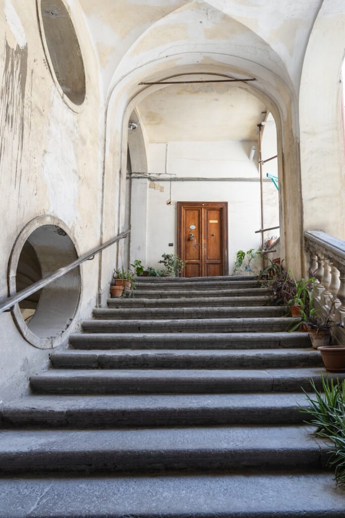 Scalinata Palazzo Carafa della Spina