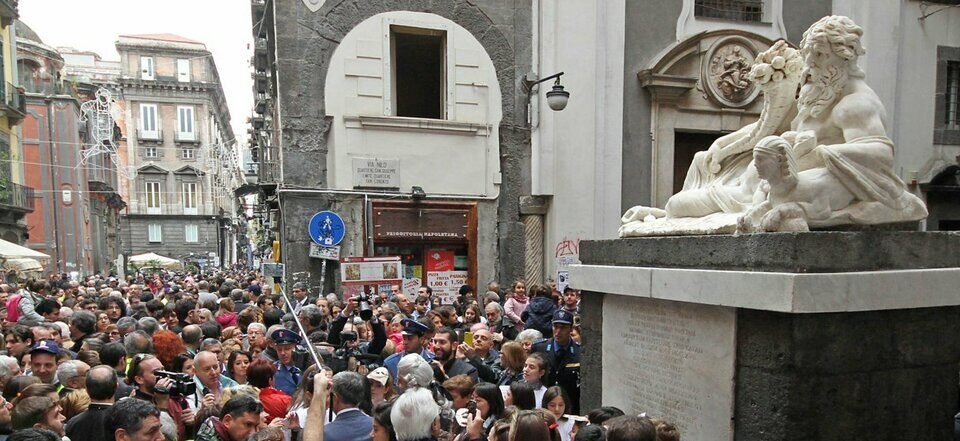 Itinerario Gastronomico: Il Tour del Gusto di Napoli a Partire da Via Benedetto Croce 45 | The Neapolitan BB